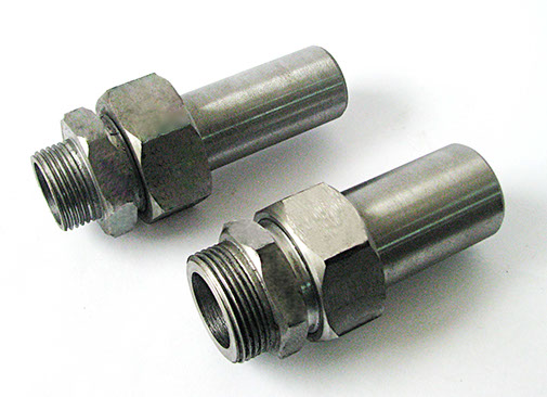 Резьбовое соединение с накидной гайкой